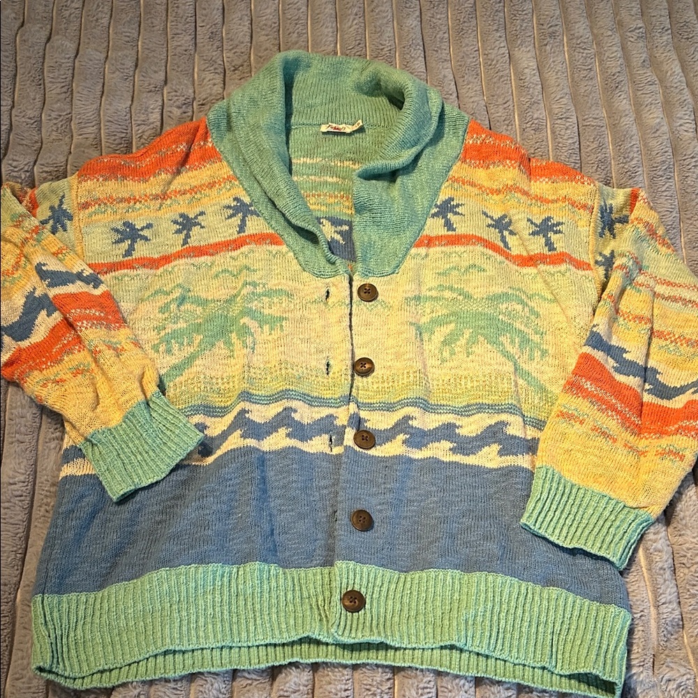 NWOT FAHERTY Palm tree and waves Button-Up Cardigan with Tropical Design